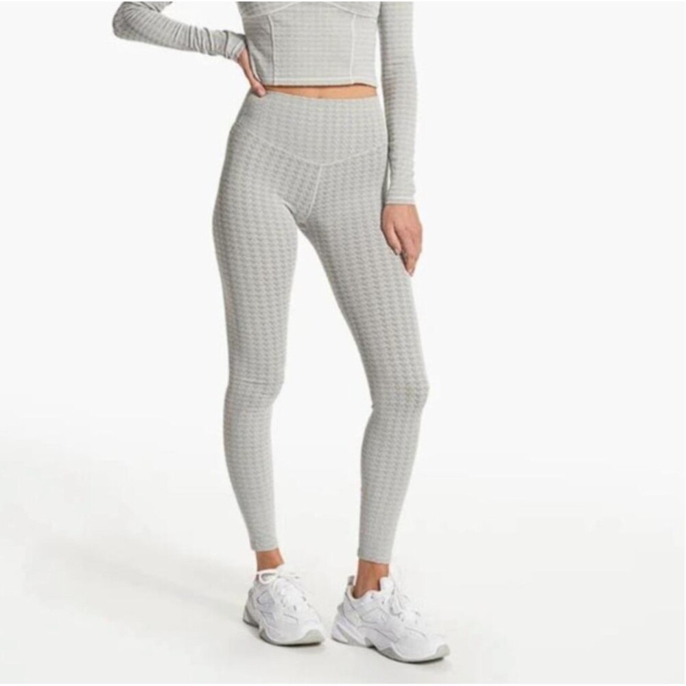 Vuori Textured Chilled Out Legging in Houndstooth Gray Size XL